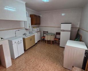 Cuina de Casa o xalet en venda en Villamayor de Santiago amb Calefacció, Jardí privat i Moblat