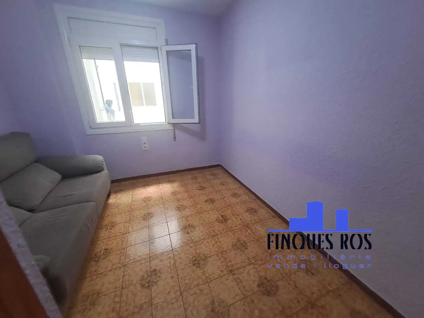 Habitación de Piso en venta en Vinaròs con Amueblado, Horno y Lavadora