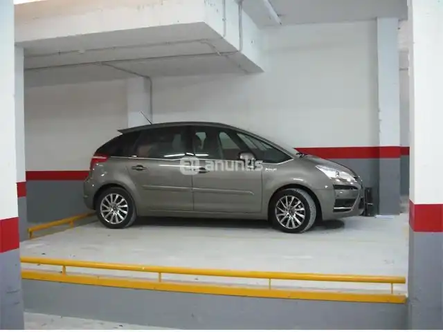 Außenansicht von Garage zur Miete in Guardamar del Segura