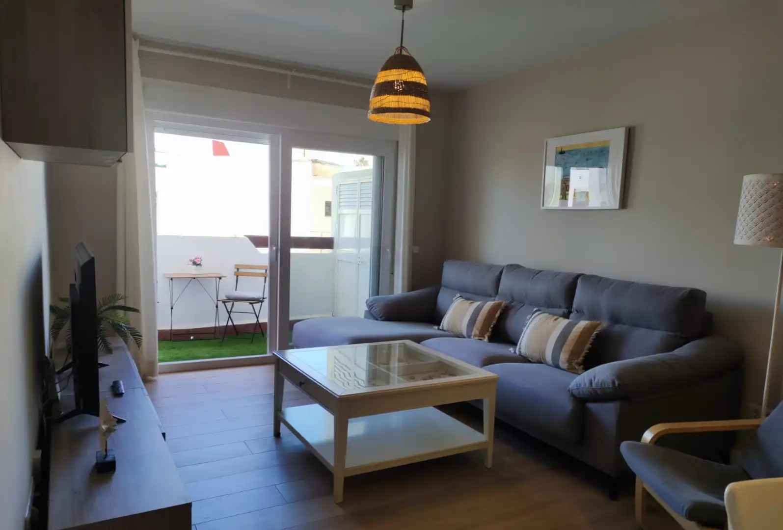 Flat with pool to rent in Calle Albón 15