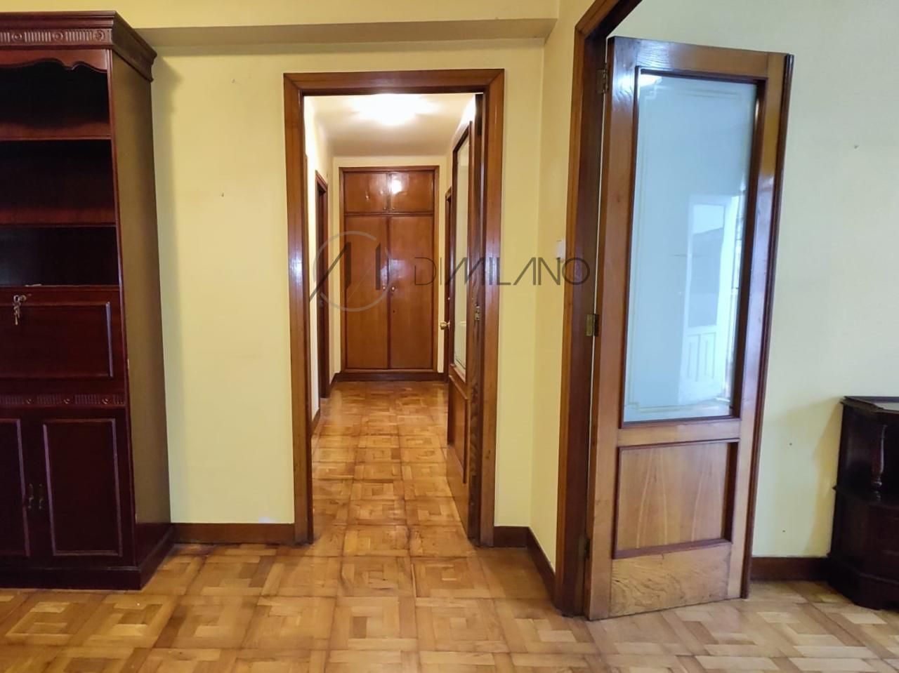 Pis en venda en Vigo  amb Parquet, Terrassa i Traster