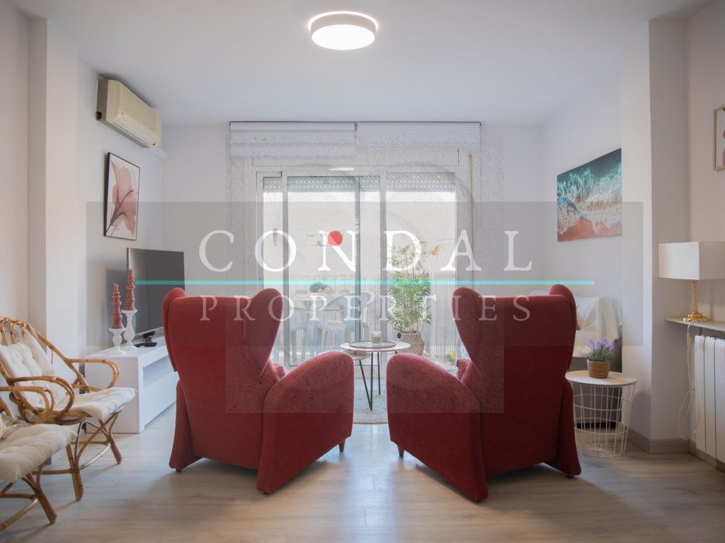 Living room of Apartment for sale in Palamós