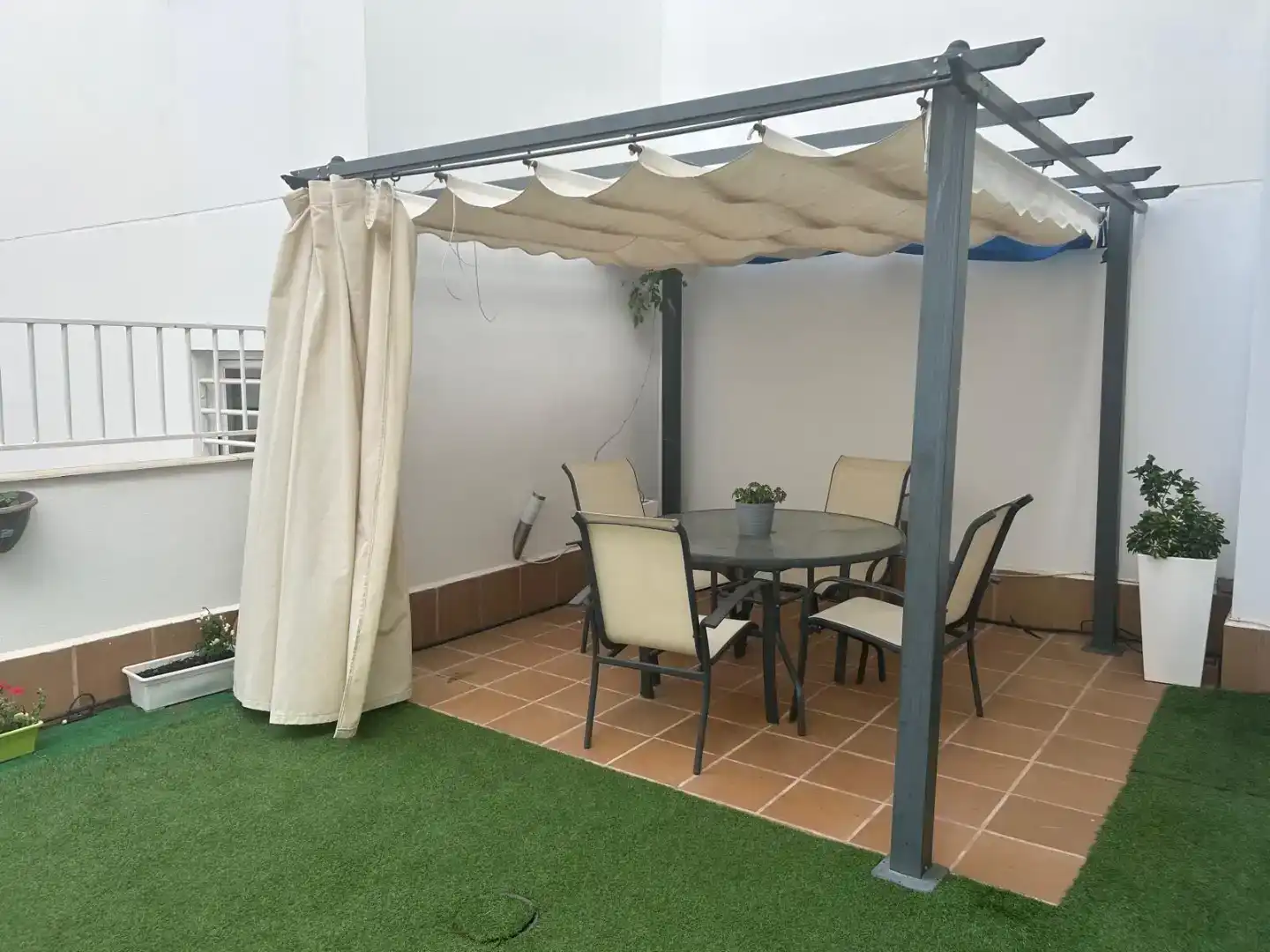 Terrassa de Pis de lloguer en Ávila amb Parquet, Traster i Piscina