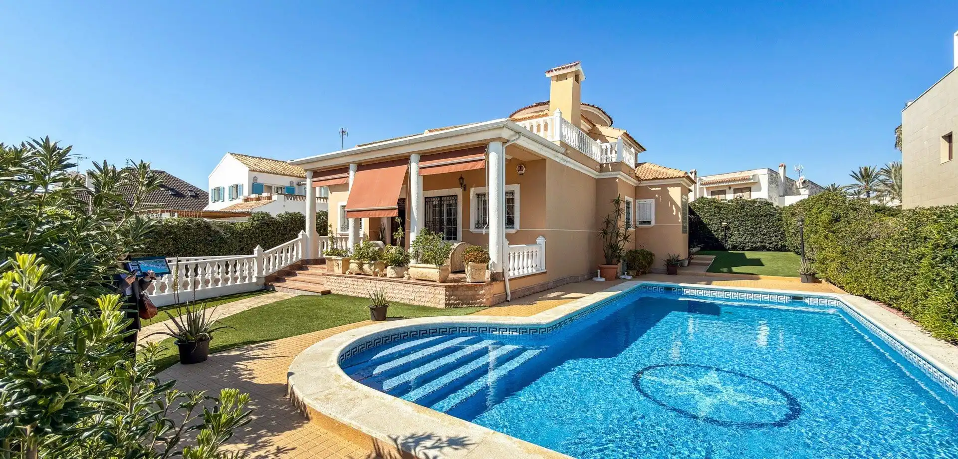 Casa amb piscina en venda a La Mata, imagen 2