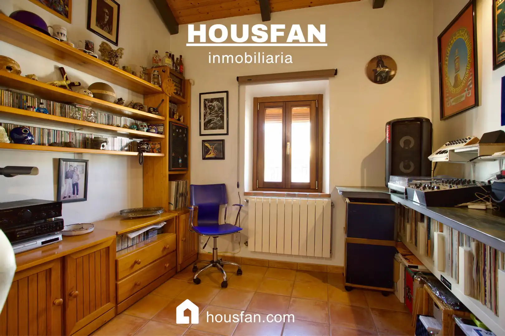 Vista exterior de Casa o xalet en venda en Cáceres amb Calefacció, Jardí privat i Terrassa