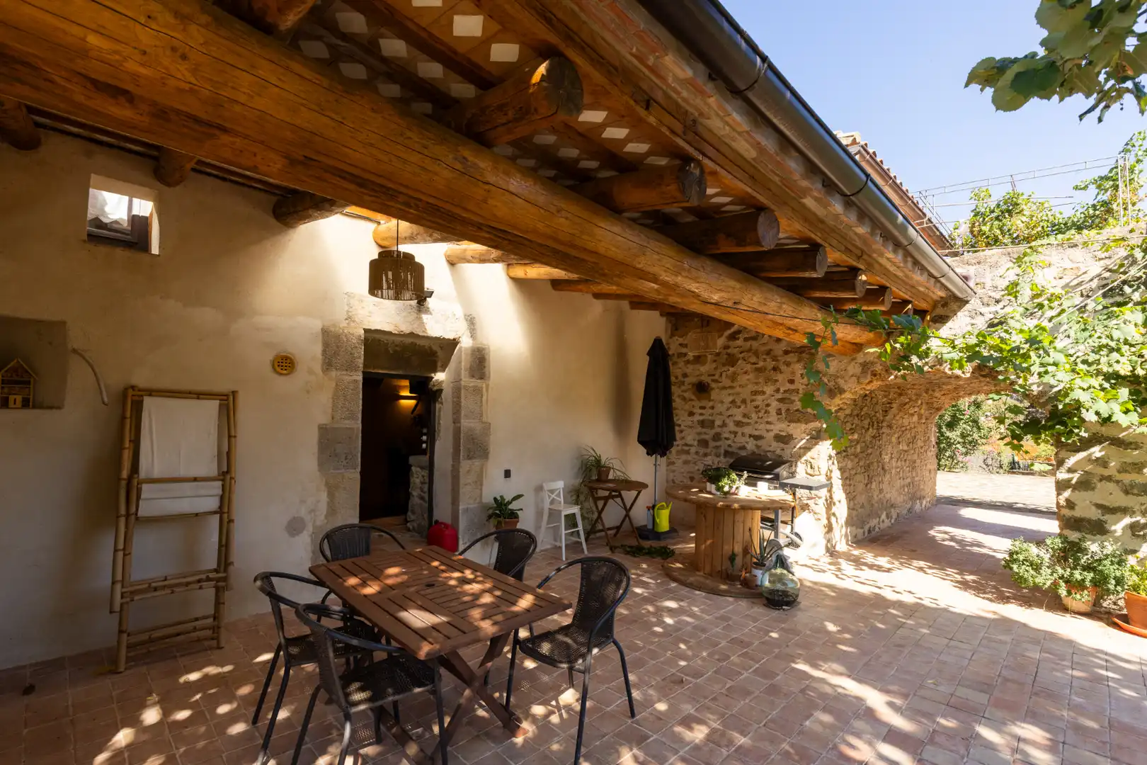 Terrasse von Country house zum Verkauf in Sant Martí de Llémena mit Klimaanlage, Heizung und Privatgarten