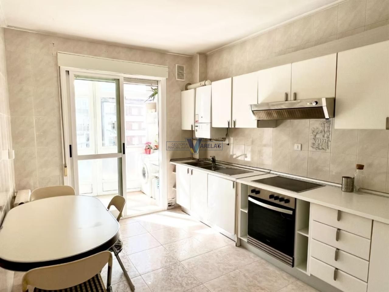 Kitchen of Flat for sale in Ourense Capital   with Heating and Parquet flooring