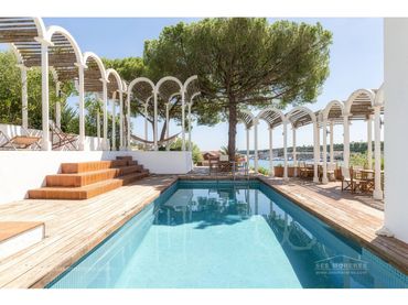 Xalet amb piscina en venda a Cala Llonga - Sa Mesquida