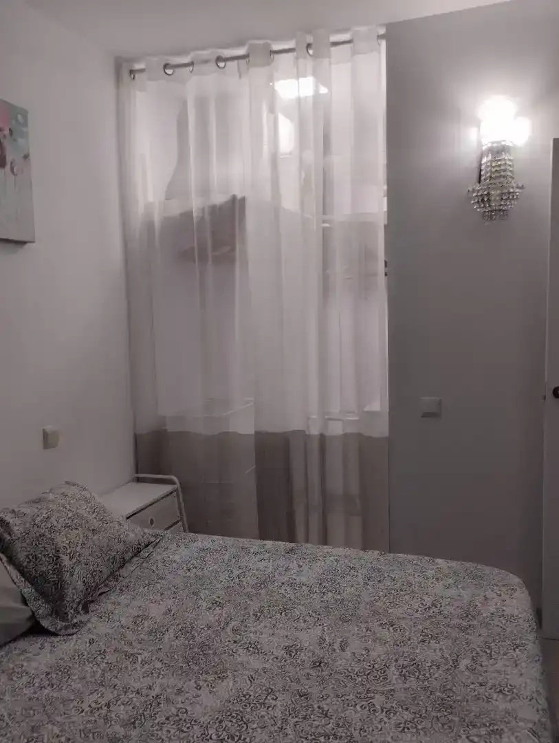 Habitación de Piso de alquiler en Parla con Aire acondicionado, Parquet y Amueblado