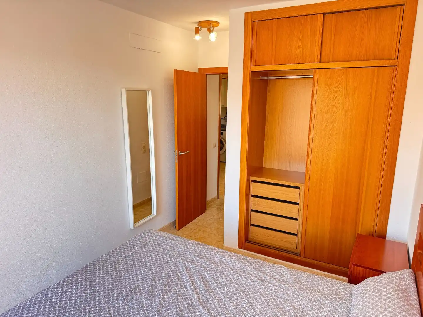 Habitación de Apartamento en venta en Roquetas de Mar con Aire acondicionado, Terraza y Amueblado