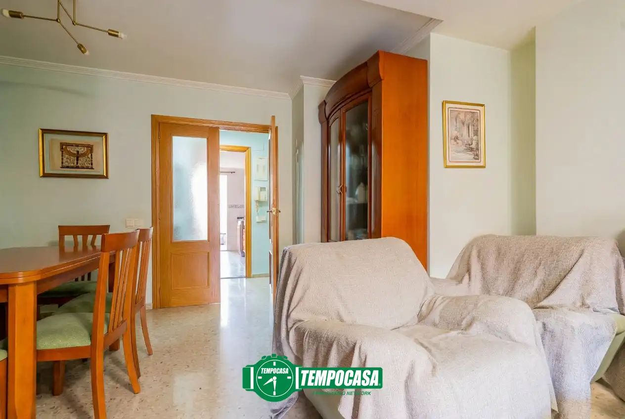 Schlafzimmer von Wohnung zum Verkauf in Valencia mit Klimaanlage und Balkon