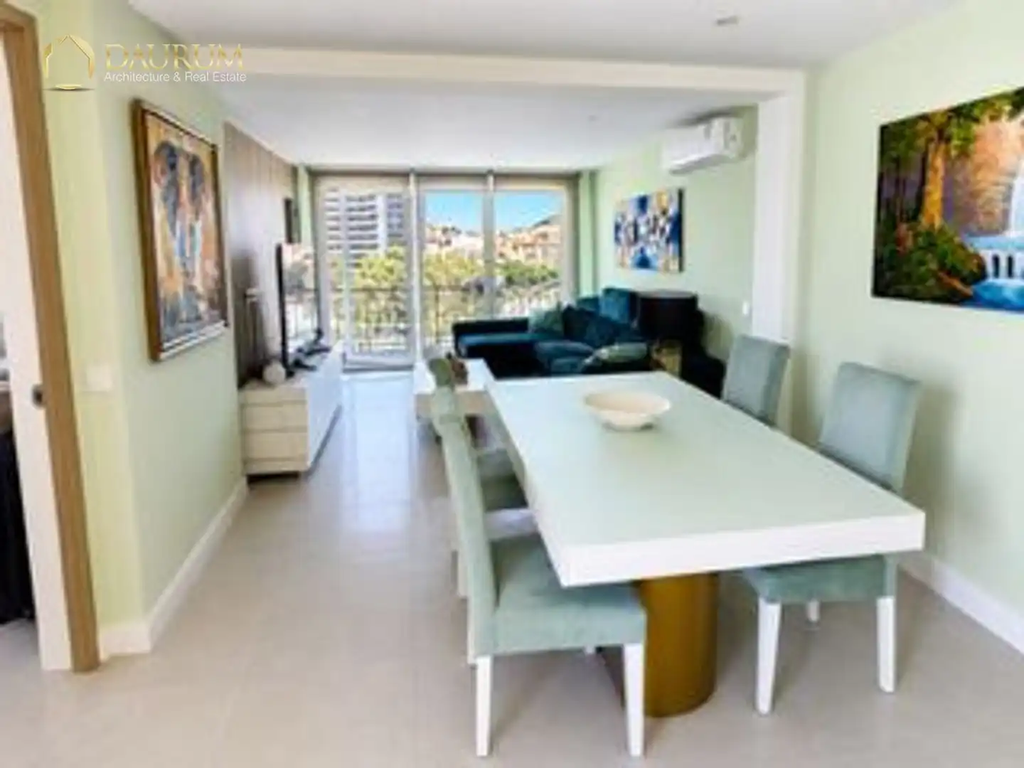 Living room of Flat for sale in Málaga  with Air Conditioner, Heating and Terrace
