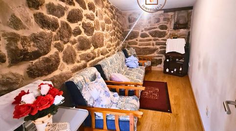 Foto 2 de Casa adosada en venta en Lobios, Ourense