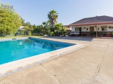 Xalet amb piscina en venda a Periurbano Oeste - Sierra