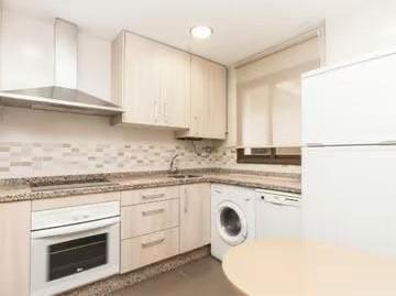 Photo 3 of Flat for sale in Calle Madrid, 25, Barrio de la Vega, Granada