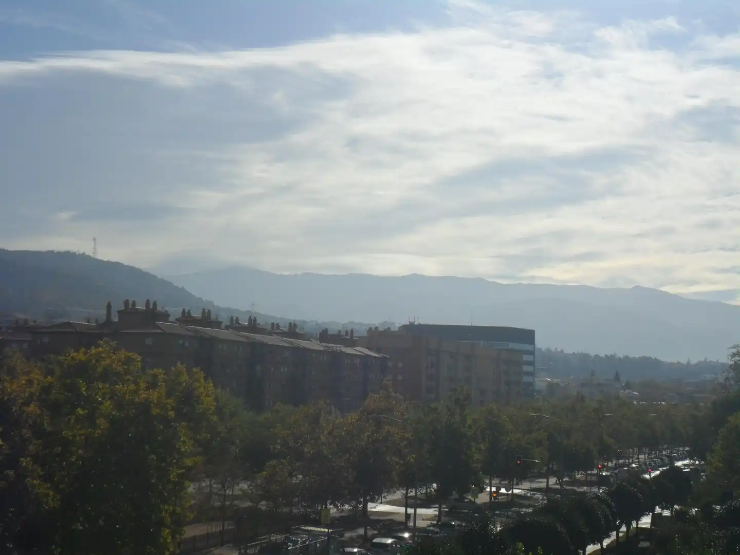 Vista exterior de Pis de lloguer en Granada amb Terrassa i Moblat