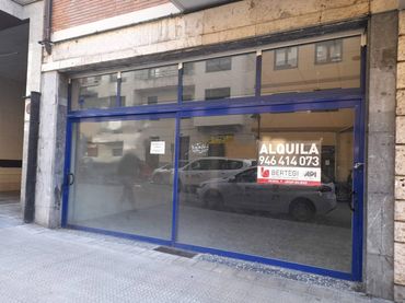 Local comercial en venda a Calle Perez Galdos