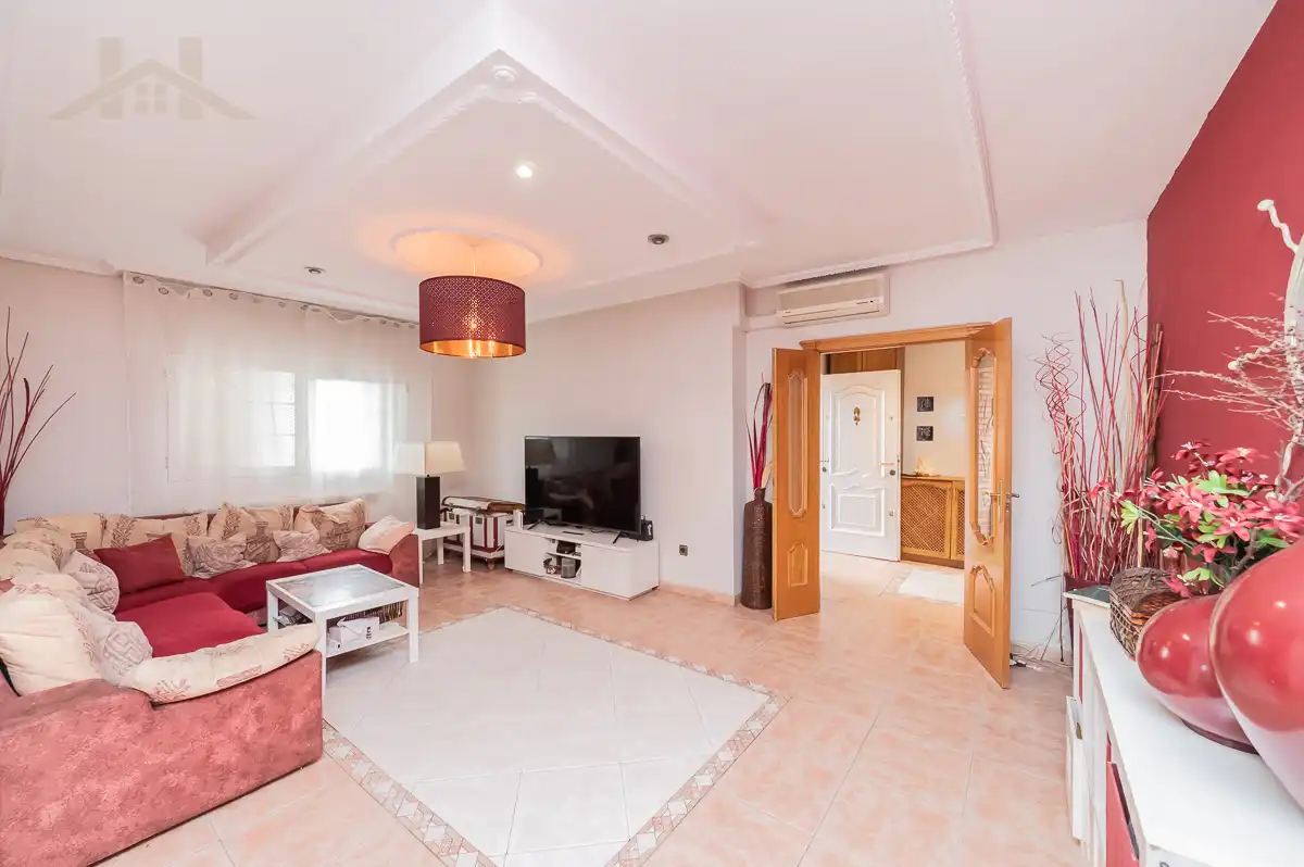 Sala d'estar de Casa o xalet en venda en Yeles amb Aire condicionat, Calefacció i Jardí privat