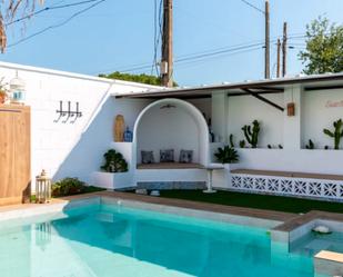 Piscina de Casa o xalet de lloguer en Dos Hermanas