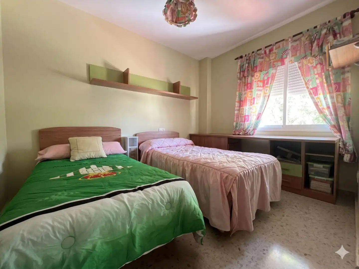 Dormitori de Casa o xalet en venda en San Nicolás del Puerto amb Traster