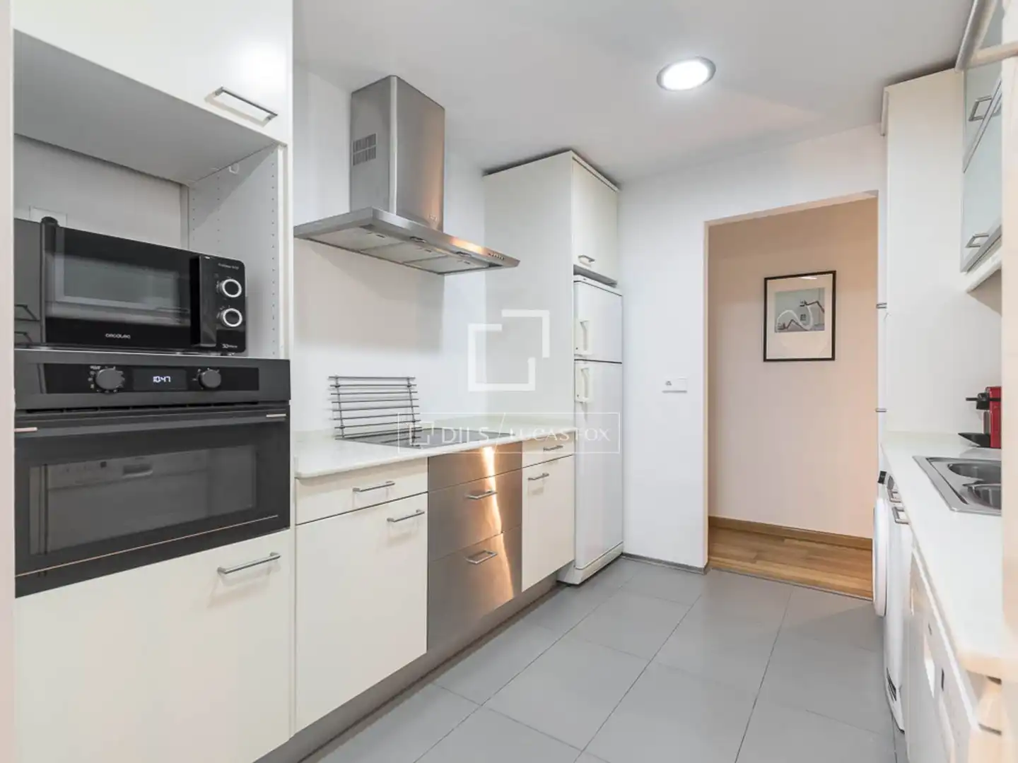 Küche von Wohnung zum Verkauf in Barcelona mit Klimaanlage, Heizung und Parkett