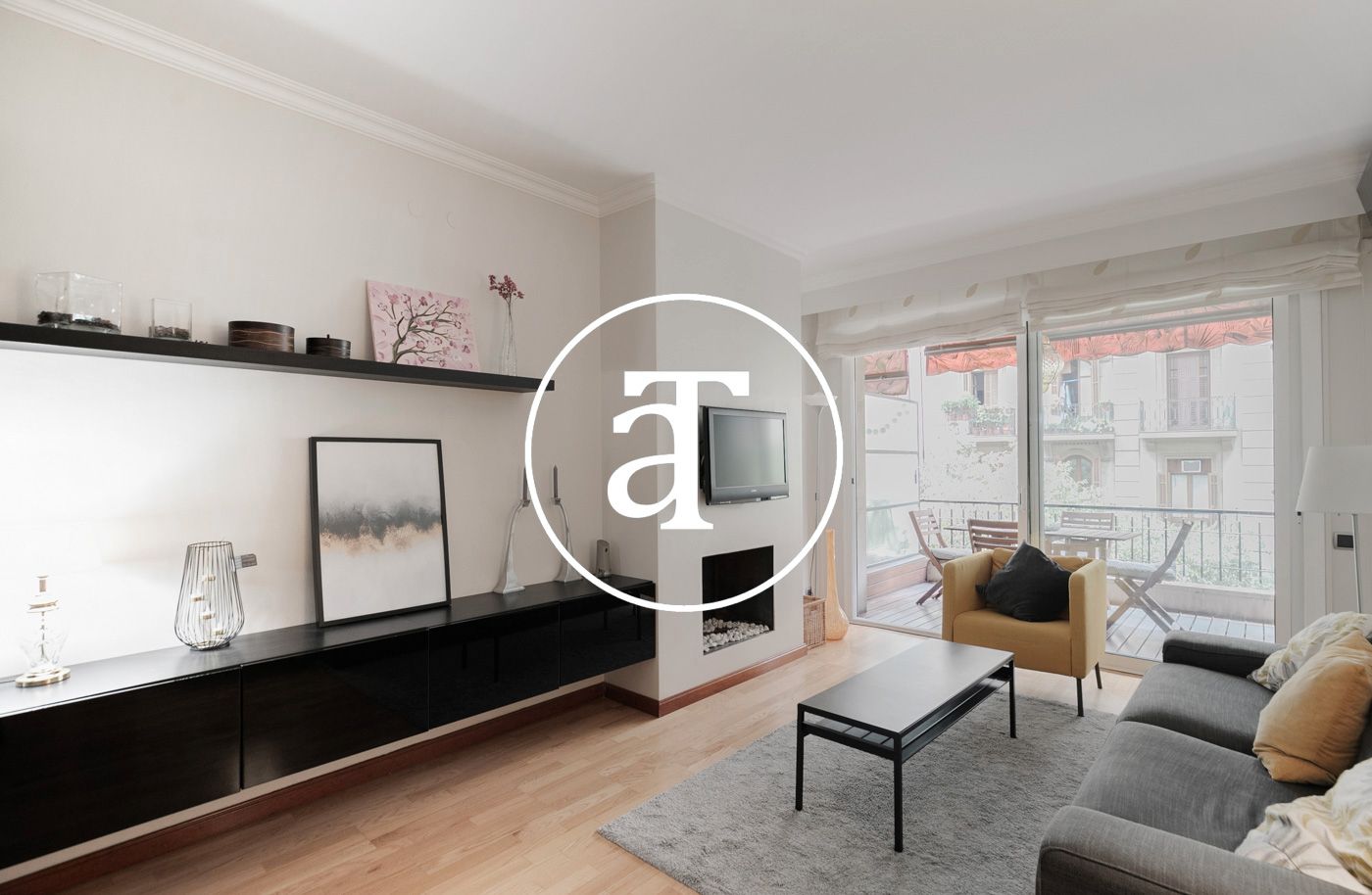 Sala de estar de Piso de alquiler en  Barcelona Capital con Aire acondicionado, Calefacción y Terraza