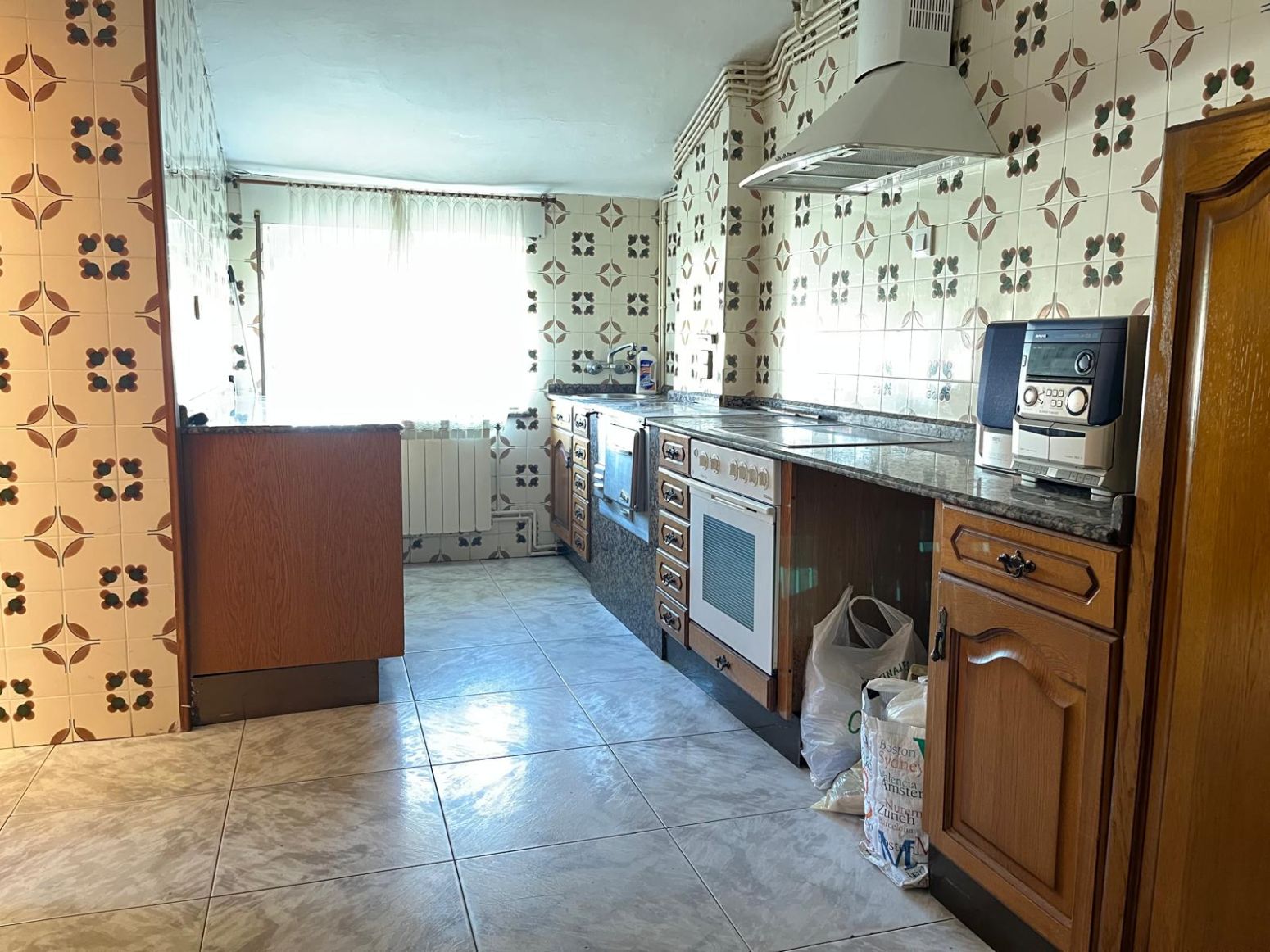 Kitchen of Single-family semi-detached for sale in Los Corrales de Buelna   with Heating