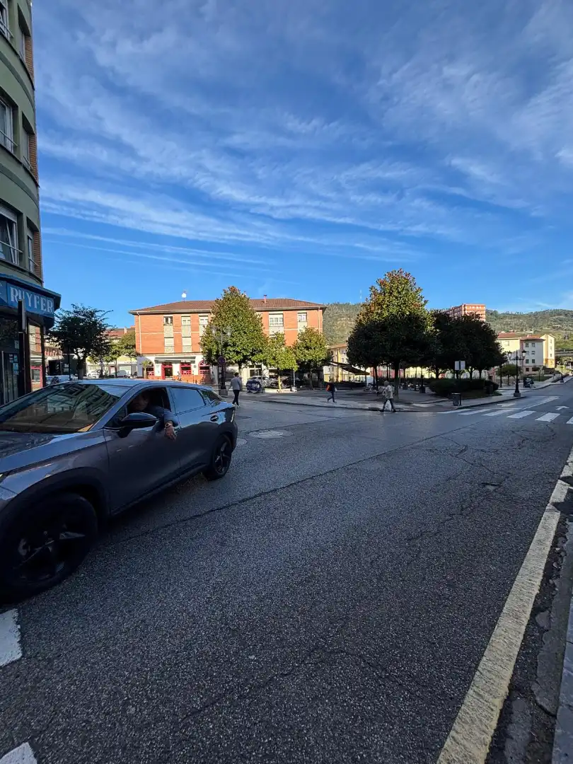 Business premises for sale in Avenida de Pando 33, imagen 3