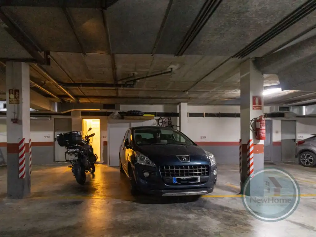 Parking de Casa o chalet en venta en Elche / Elx con Aire acondicionado, Terraza y Balcón