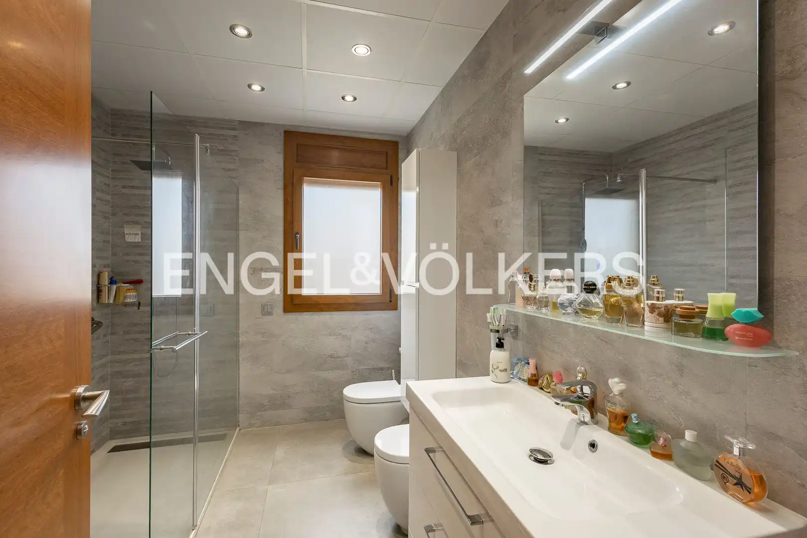 Bathroom of Houses for sale in Sant Sadurní d'Anoia  with Air Conditioner, Heating and Private garden