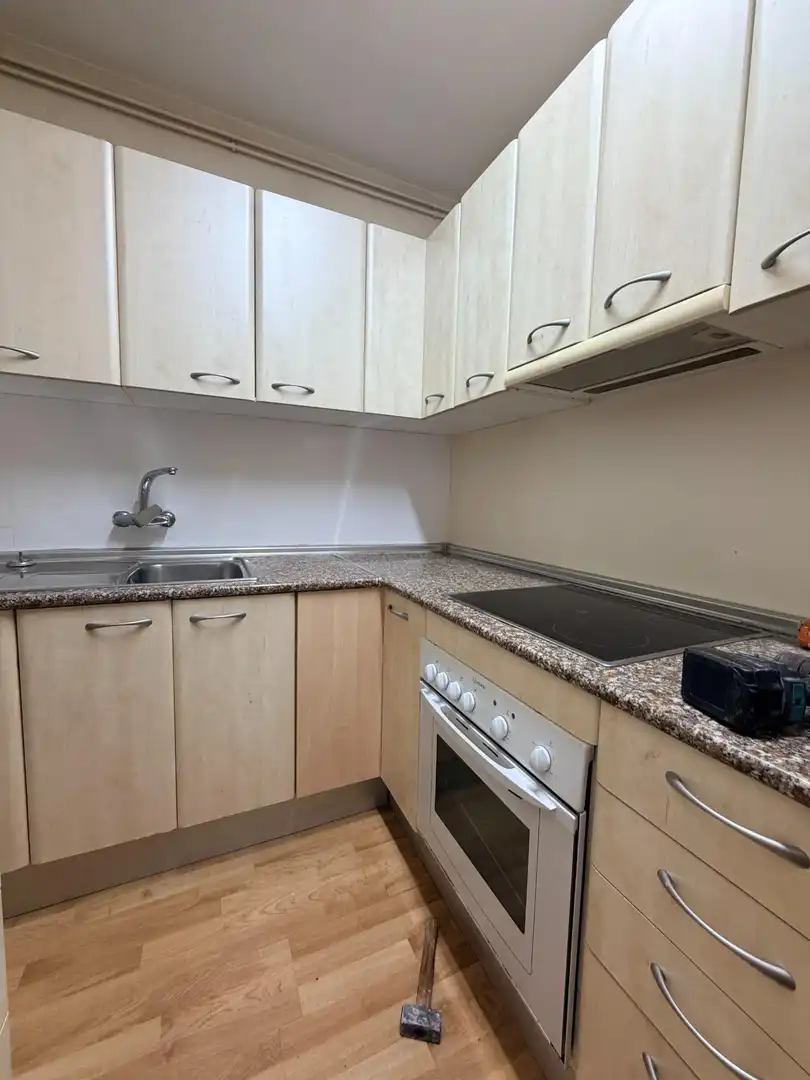 Wohnung zur Miete in Avenida MADRID, La Maternitat i Sant Ramon