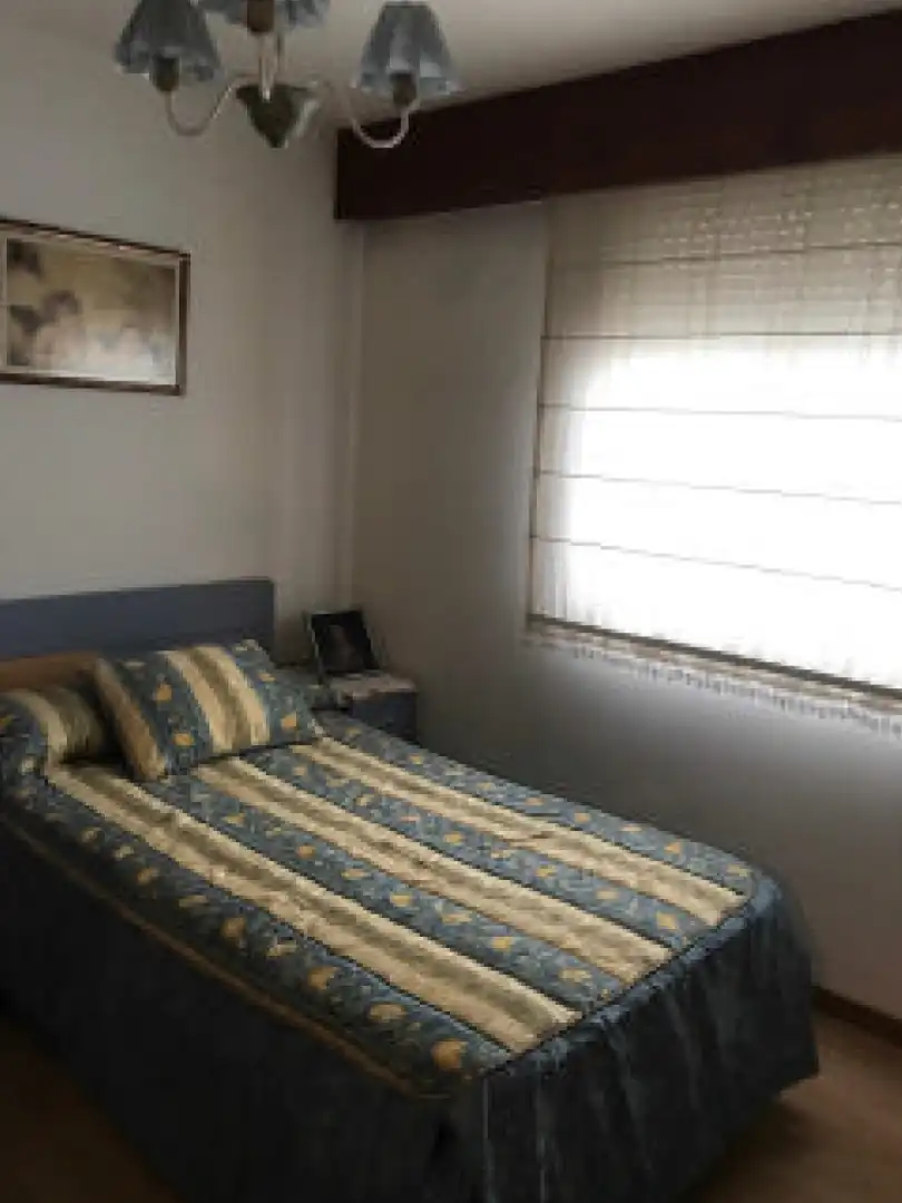 Habitación de Piso en venta en Pontedeume, A Coruña