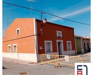Exterior view of House or chalet for sale in Alcazarén  with Private garden