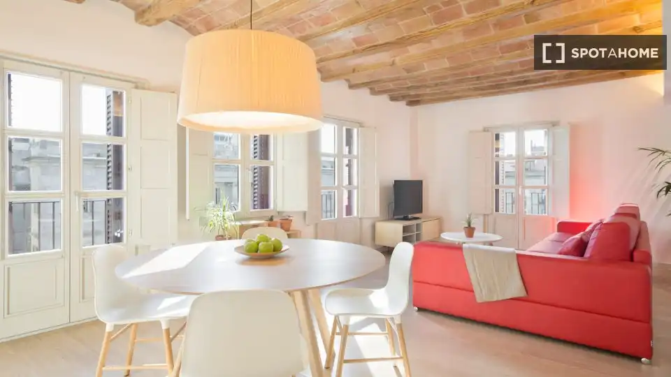 Flat with terrace to rent in Ciutat Vella, imagen 5