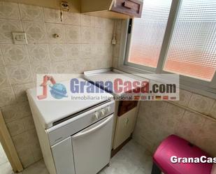 Cuina de Pis de lloguer en  Granada Capital amb Aire condicionat, Calefacció i Moblat