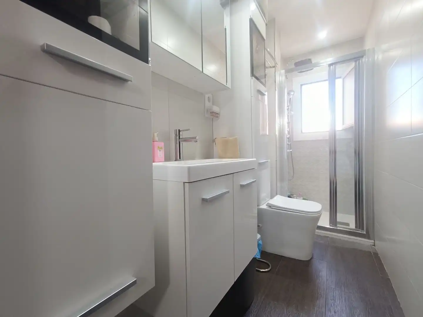 Bathroom of Flat for sale in Badalona