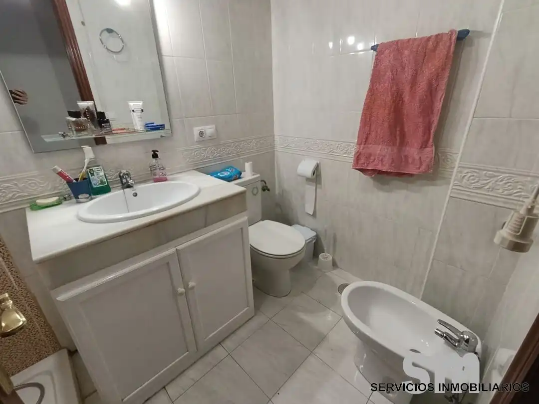 Bathroom of Flat for sale in Ubrique  with Air Conditioner and Heating