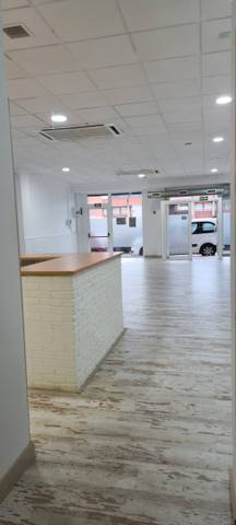 Local comercial en Alquiler en Calle Juan XXIII, 62 en La Serranica - Sagrado Corazón