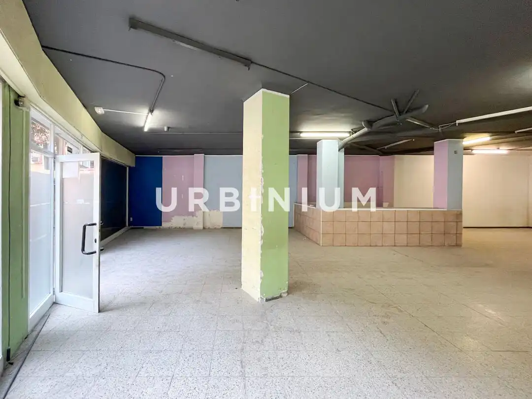 Local comercial en venda a Carrer d'en Narcís Monturiol, imagen 2