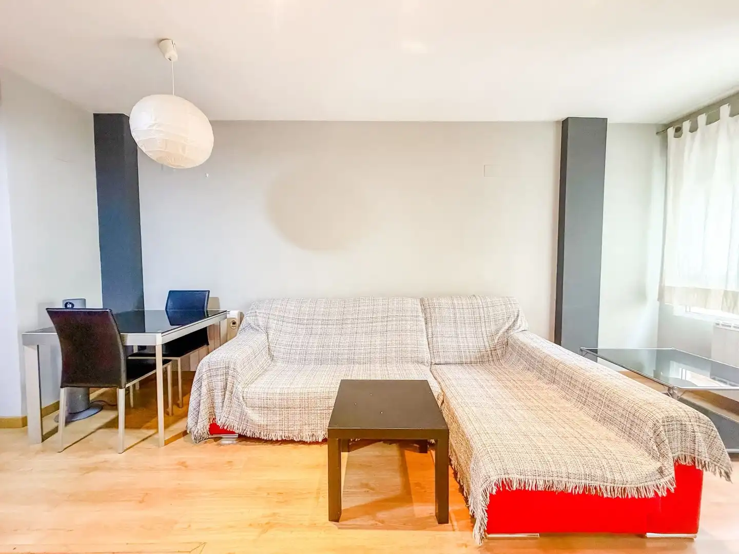 Sala de estar de Apartamento en venta en Elda con Calefacción y Amueblado