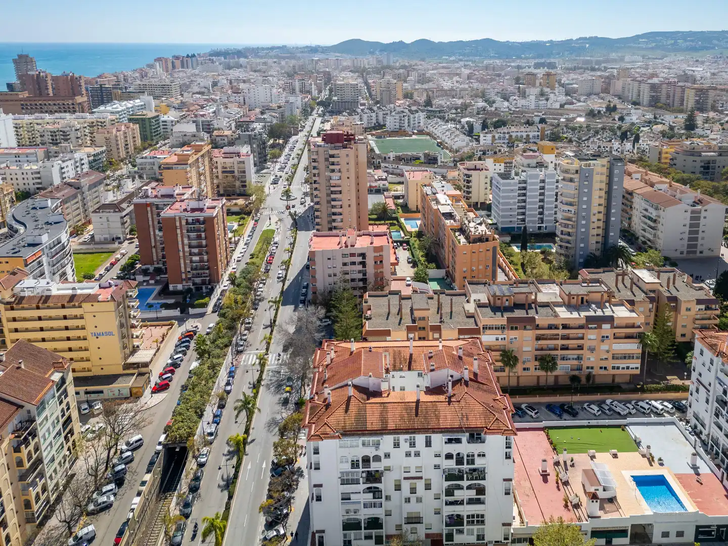 Vista exterior de Piso en venta en Fuengirola con Terraza, Trastero y Piscina comunitaria