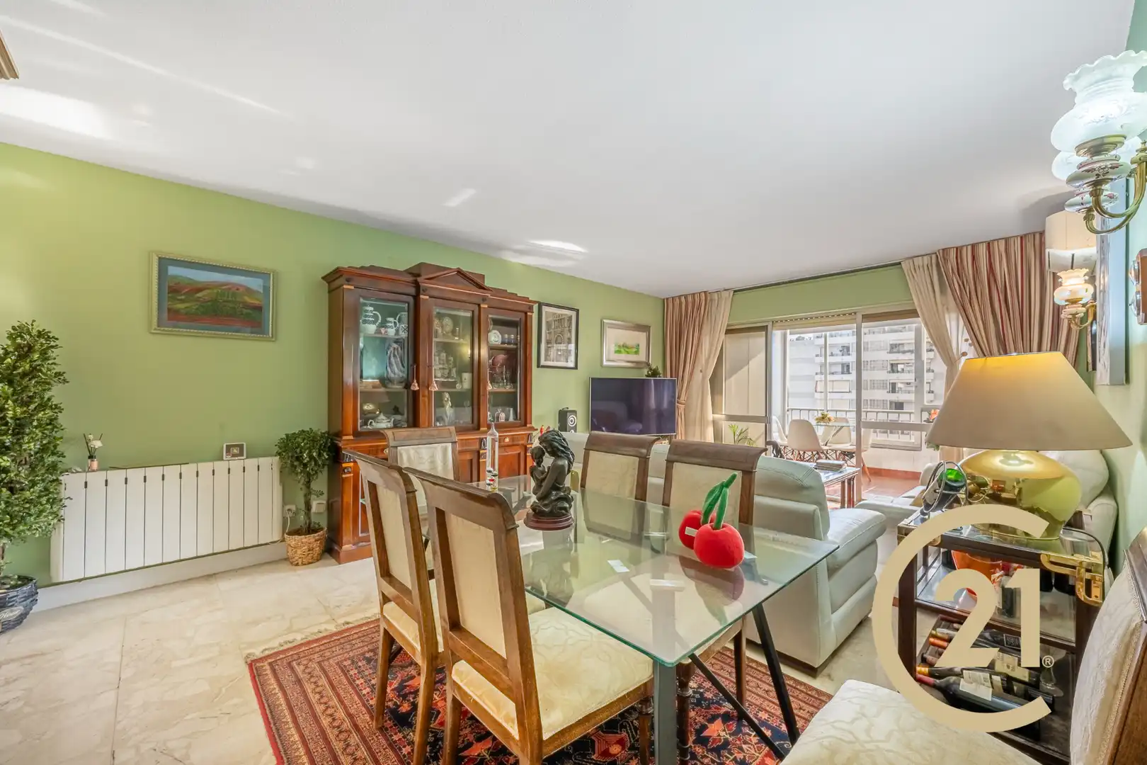 Flat with pool for sale in Avenida Ricardo Soriano 53, imagen 2