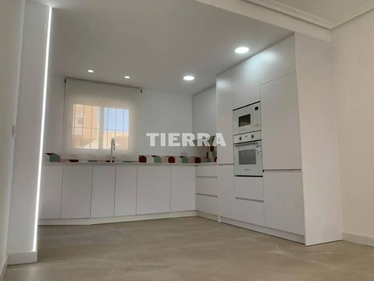 Cocina de Casa adosada en venta en Pilar de la Horadada con Piscina comunitaria