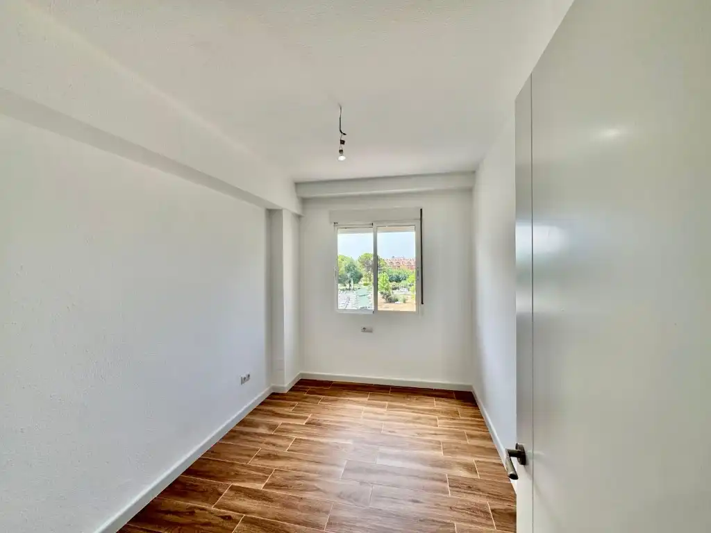 Schlafzimmer von Wohnung zur Miete in Córdoba mit Terrasse