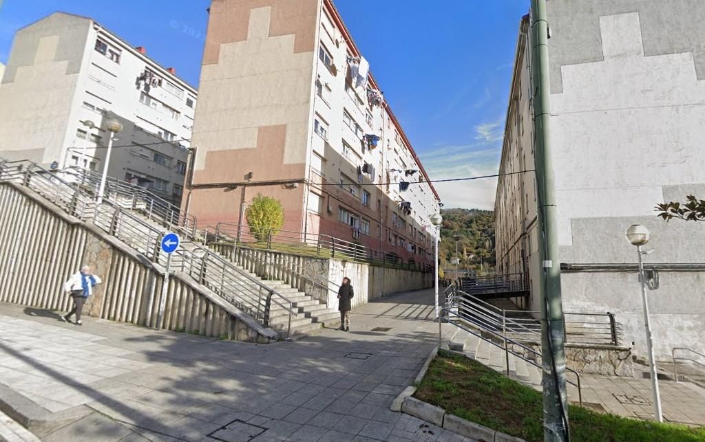 Vista exterior de Pis en venda en Bilbao 