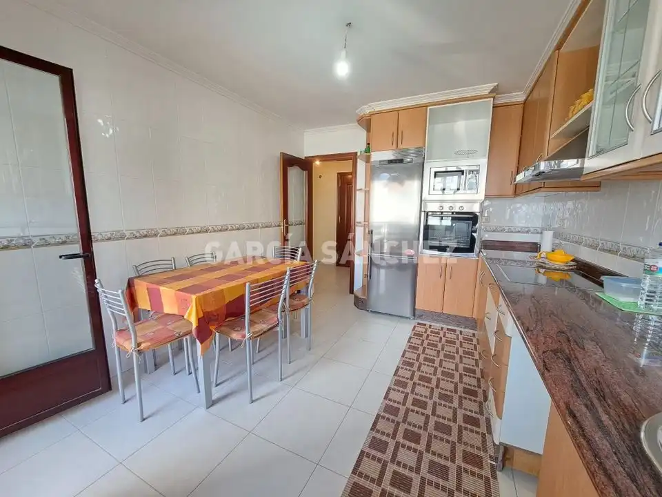 Apartament amb ascensor en venda a Lugar Escarabote, imagen 5