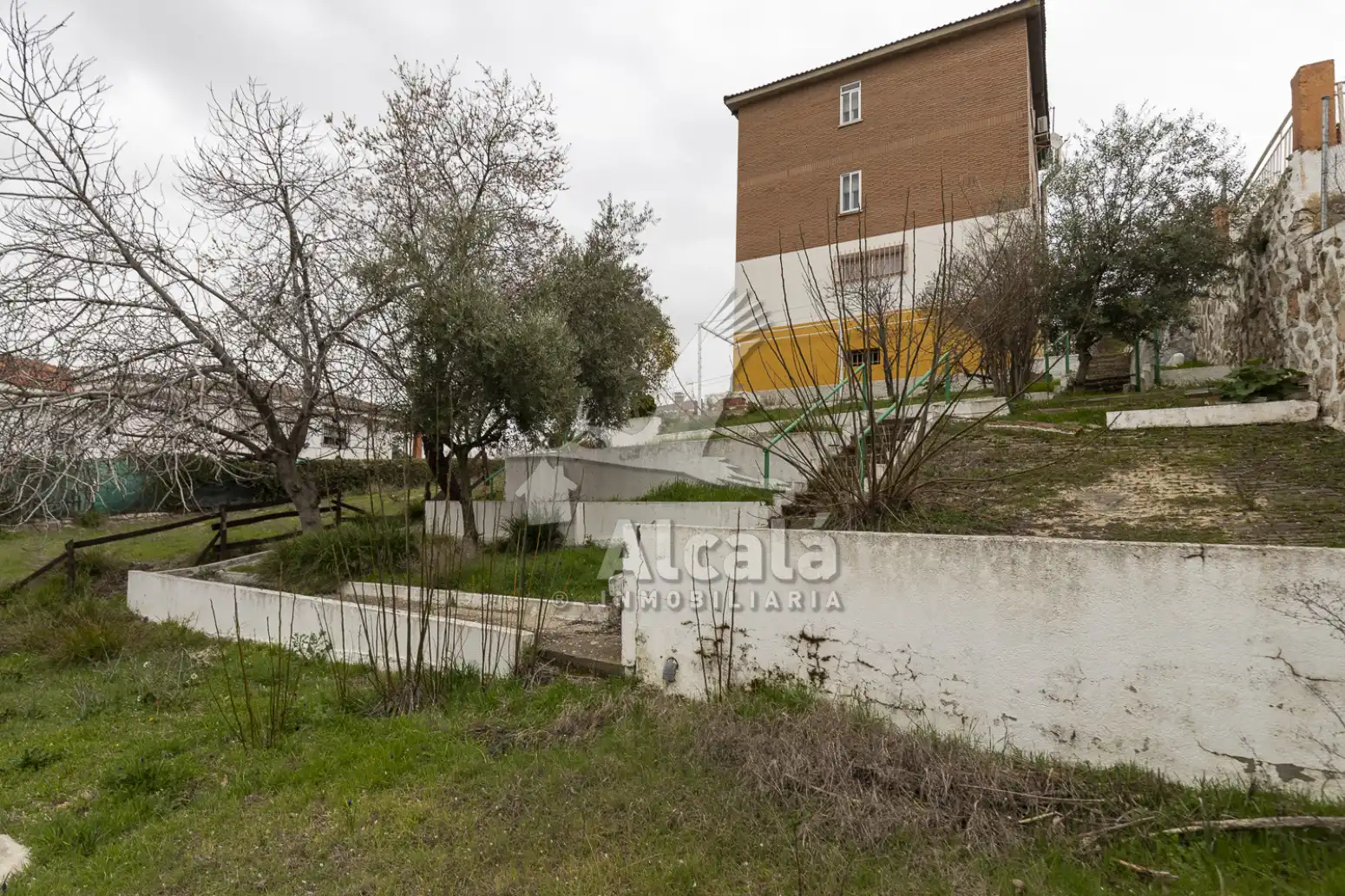 Vista exterior de Casa o xalet en venda en Villalbilla amb Aire condicionat, Calefacció i Jardí privat