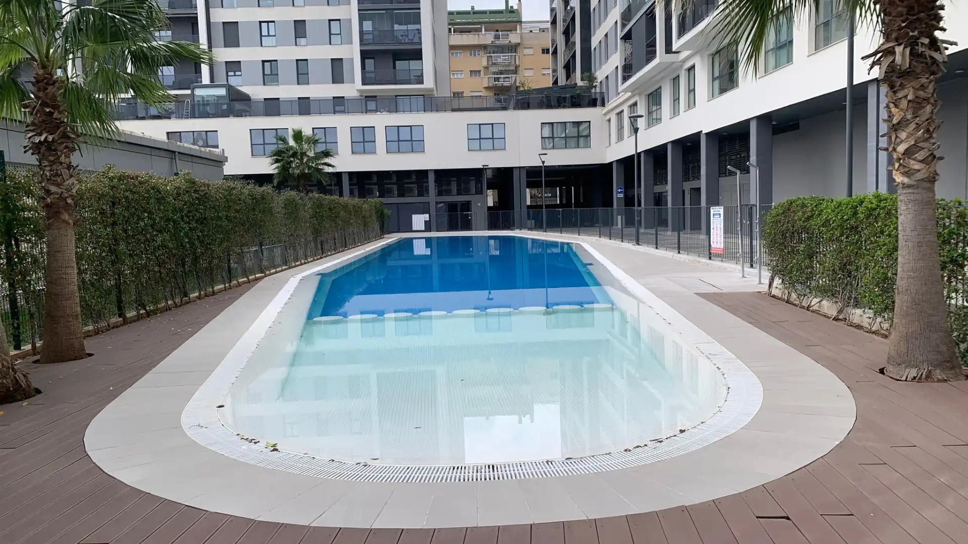 Piscina de Ático en venta en Valencia con Aire acondicionado, Calefacción y Jardín privado