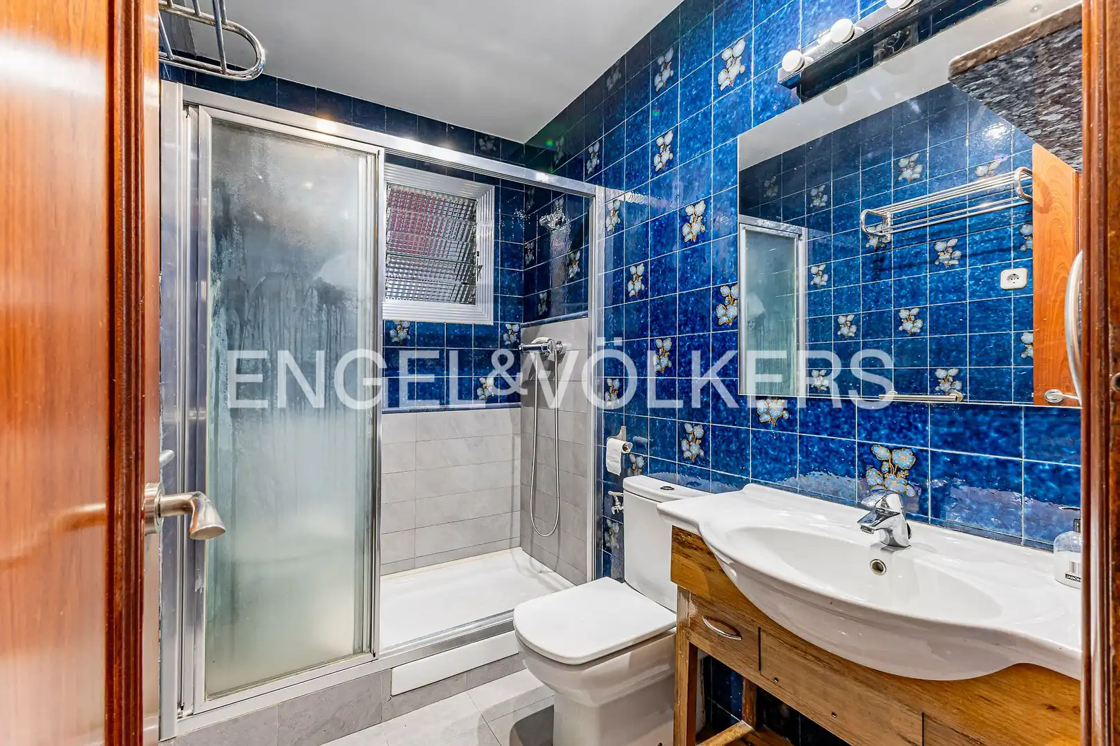 Badezimmer von Wohnung zum Verkauf in Barcelona mit Klimaanlage, Heizung und Terrasse