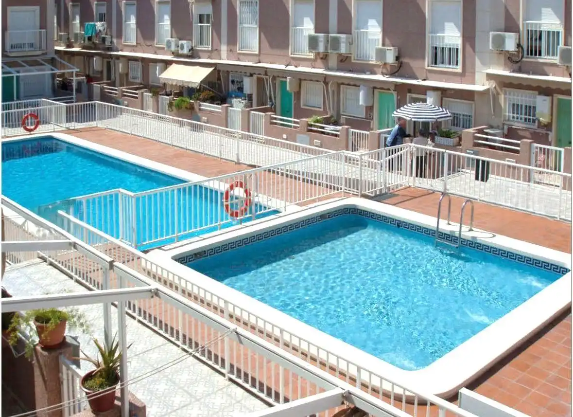 Schwimmbecken von Maisonette zum Verkauf in Santa Pola mit Klimaanlage, Heizung und Privatgarten